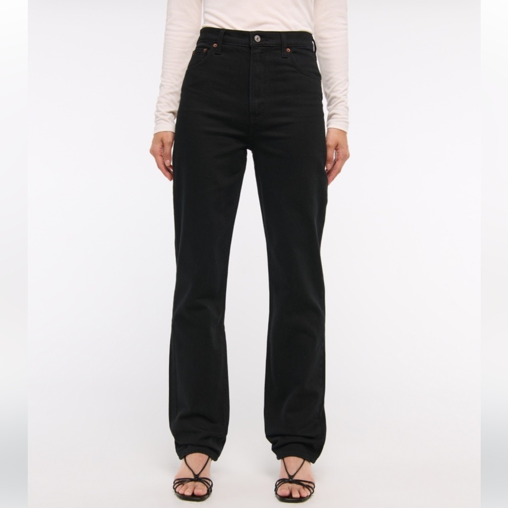 Abercrombie and Fitch The 90’s Straight Ultra High Rise Jean